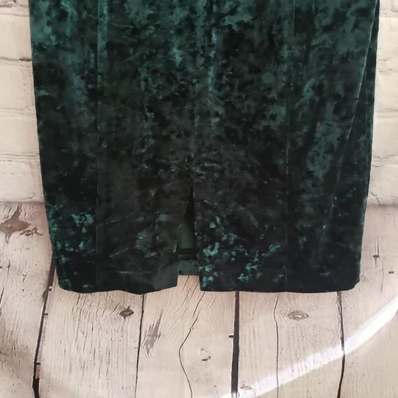 Maggy London Velour Dress - Picture 9 of 11